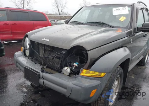 2005 Jeep Liberty Sport из США, поврежденный, VIN 1J4GL48K25W716061